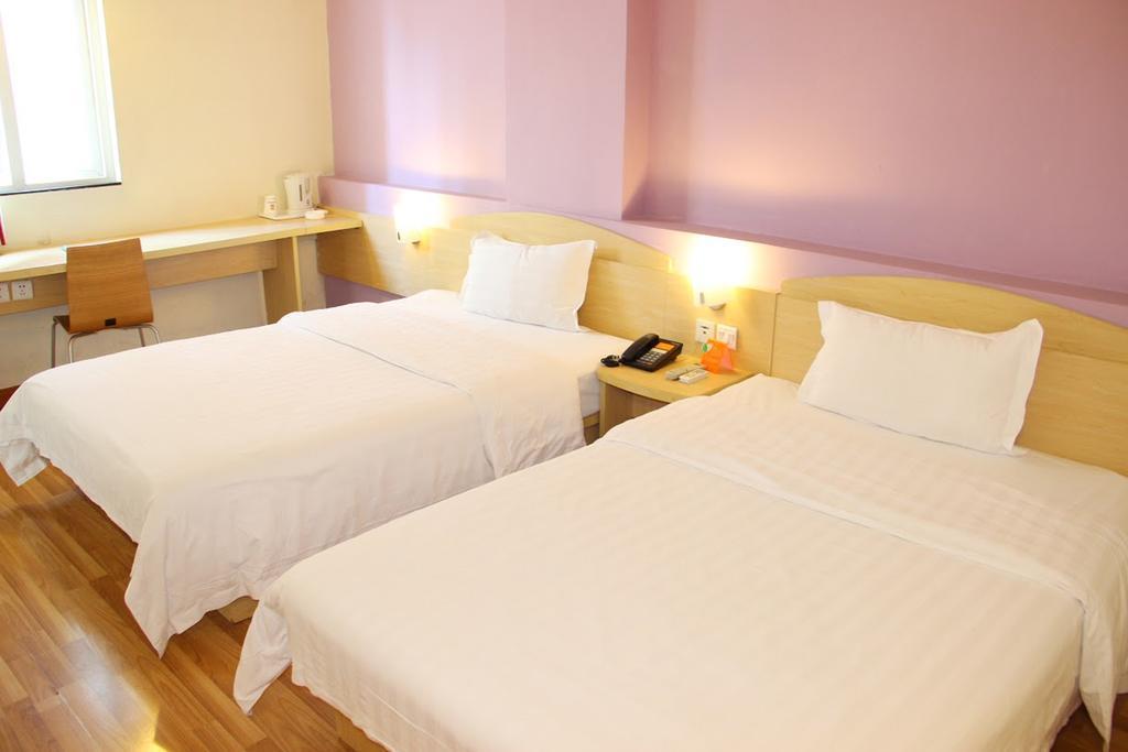 7Days Inn Chongqing Nanping Pedestrian Street Εξωτερικό φωτογραφία